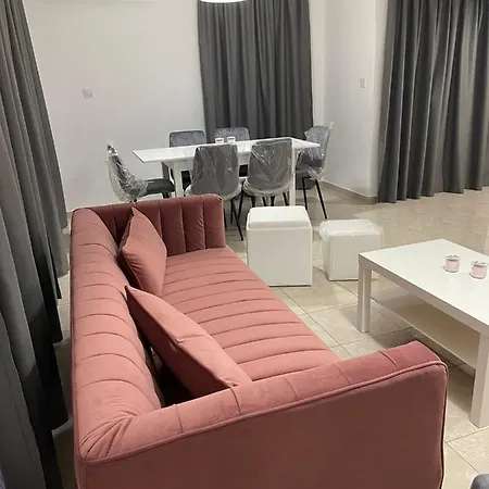 Ioannou Court - Velvet Sweet 2bd Daire *